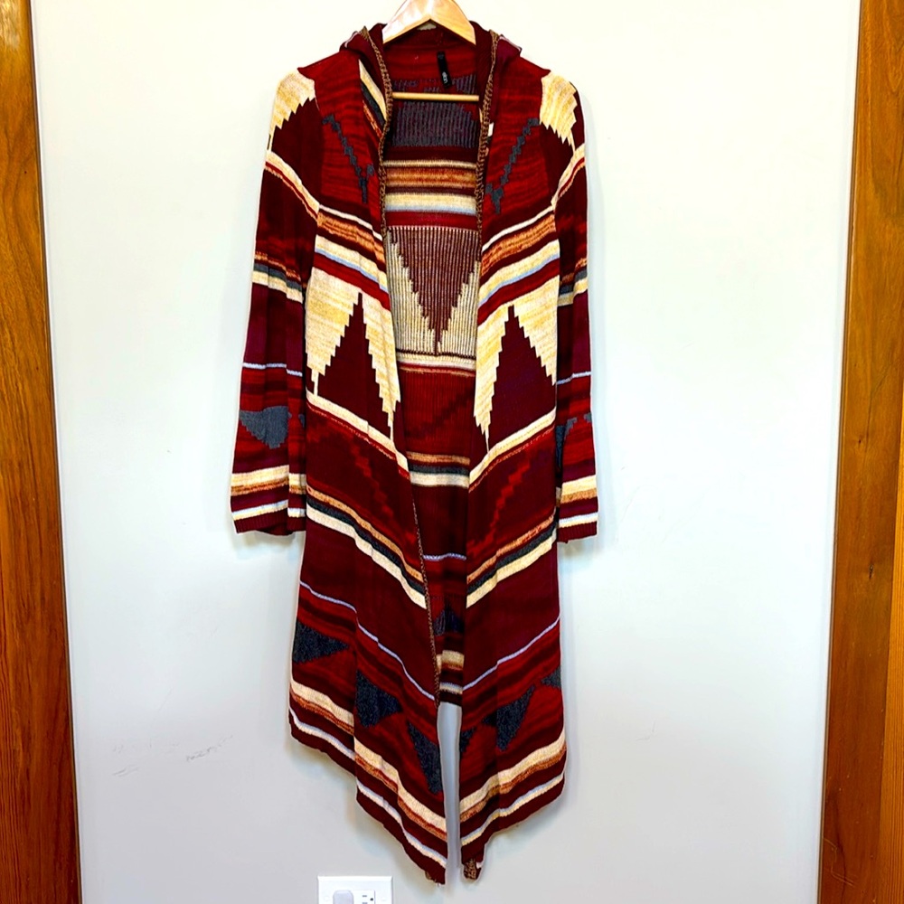 Long thin knit cardigan geometric pattern Elan brand size M